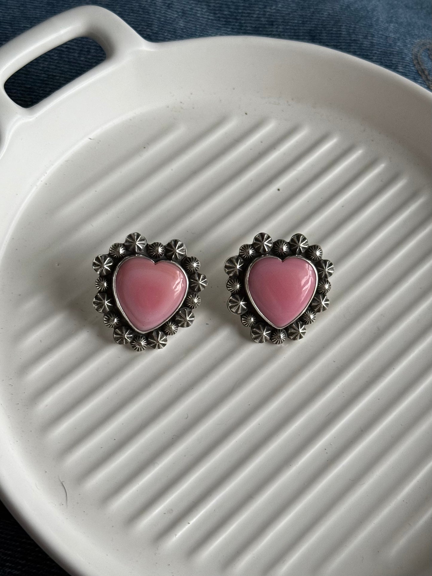 Pink Conch Stud Earrings